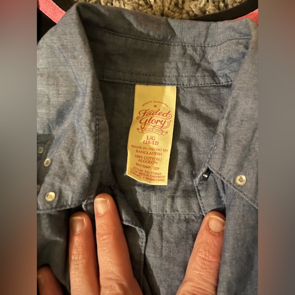 Girls clothes bundle - Picture 4 of 12